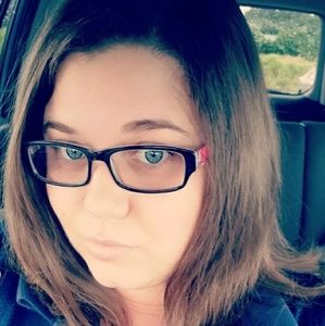 Meet your Posher, Candice